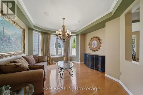 49 Pondhollow Way Ottawa ON K2J 5E4