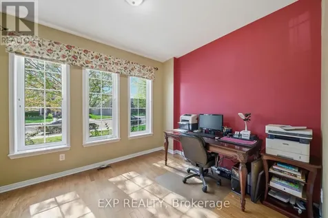 49 Pondhollow Way Ottawa ON K2J 5E4