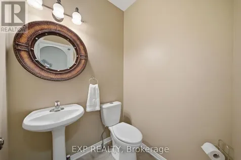49 Pondhollow Way Ottawa ON K2J 5E4