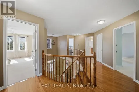 49 Pondhollow Way Ottawa ON K2J 5E4