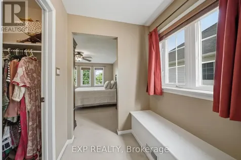 49 Pondhollow Way Ottawa ON K2J 5E4