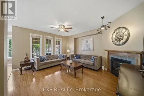 49 Pondhollow Way Ottawa ON K2J 5E4