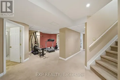 49 Pondhollow Way Ottawa ON K2J 5E4