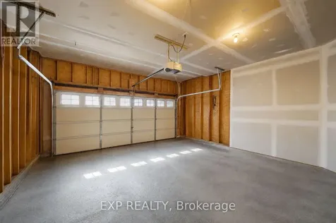 49 Pondhollow Way Ottawa ON K2J 5E4
