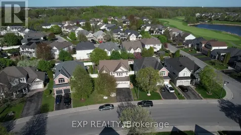49 Pondhollow Way Ottawa ON K2J 5E4