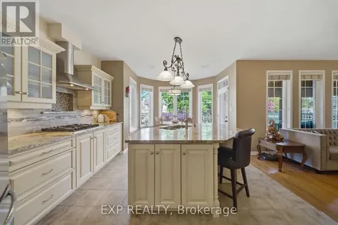 49 Pondhollow Way Ottawa ON K2J 5E4