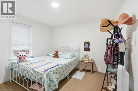 27 Blossom Avenue Brantford ON L3T 5L9