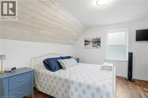 27 Blossom Avenue Brantford ON L3T 5L9