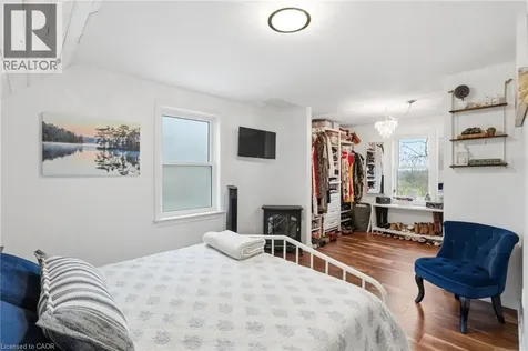 27 Blossom Avenue Brantford ON L3T 5L9