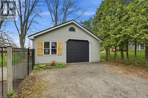 27 Blossom Avenue Brantford ON L3T 5L9