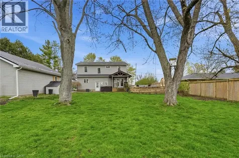 27 Blossom Avenue Brantford ON L3T 5L9