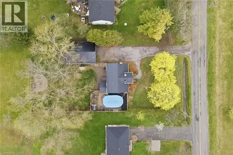 27 Blossom Avenue Brantford ON L3T 5L9