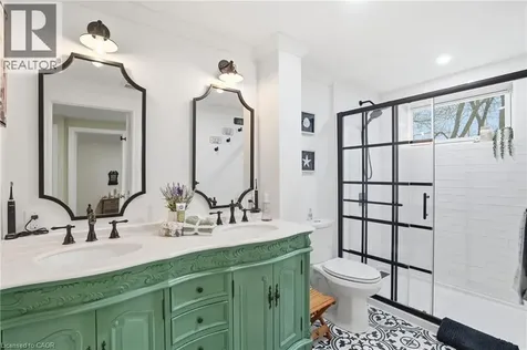 27 Blossom Avenue Brantford ON L3T 5L9