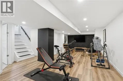 27 Blossom Avenue Brantford ON L3T 5L9