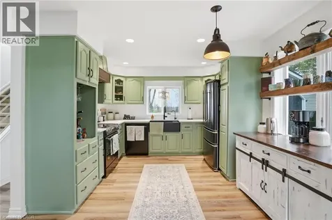 27 Blossom Avenue Brantford ON L3T 5L9