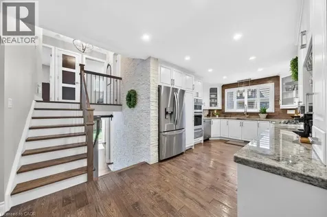 323 Queen Victoria Drive Hamilton ON L8W 1G6