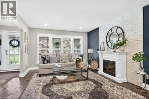 323 Queen Victoria Drive Hamilton ON L8W 1G6
