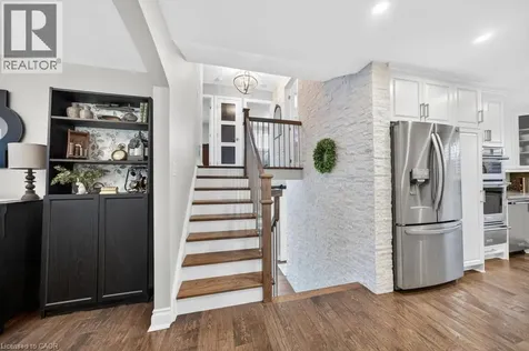323 Queen Victoria Drive Hamilton ON L8W 1G6