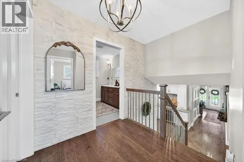 323 Queen Victoria Drive Hamilton ON L8W 1G6