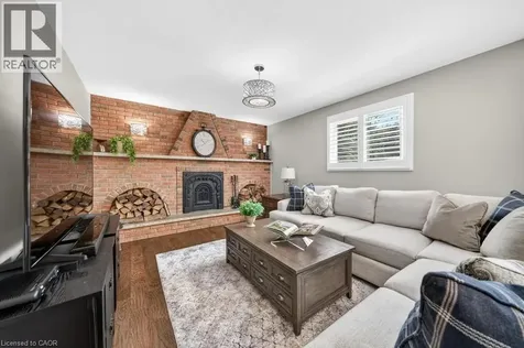 323 Queen Victoria Drive Hamilton ON L8W 1G6