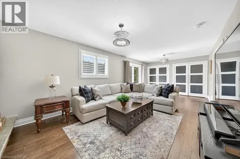 323 Queen Victoria Drive Hamilton ON L8W 1G6