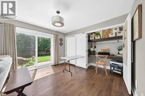 323 Queen Victoria Drive Hamilton ON L8W 1G6