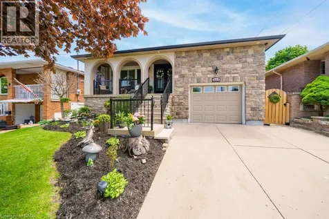323 Queen Victoria Drive Hamilton ON L8W 1G6