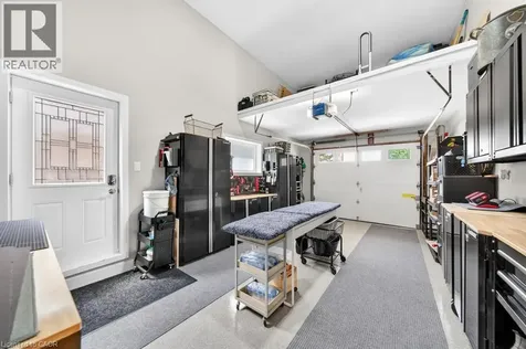 323 Queen Victoria Drive Hamilton ON L8W 1G6