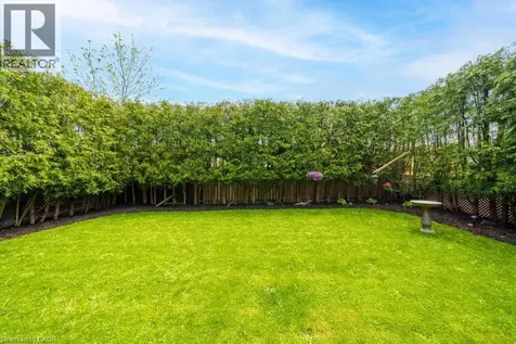 323 Queen Victoria Drive Hamilton ON L8W 1G6