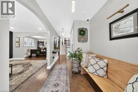 323 Queen Victoria Drive Hamilton ON L8W 1G6