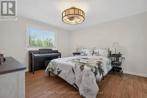 7 Tamarack Court New Tecumseth ON L0G 1W0