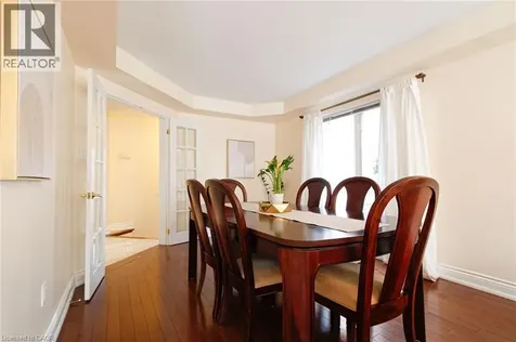 2216 Norfolk Drive Oakville ON L6H 6H4