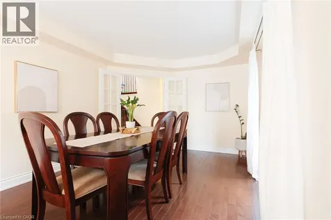 2216 Norfolk Drive Oakville ON L6H 6H4