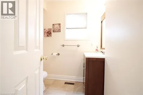 2216 Norfolk Drive Oakville ON L6H 6H4
