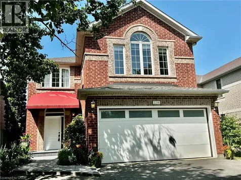 2216 Norfolk Drive Oakville ON L6H 6H4