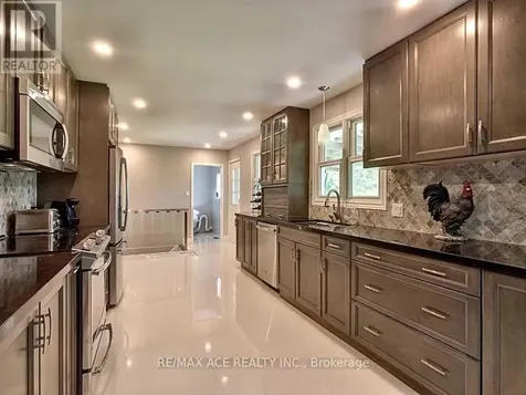 5455 Hoxton Street Pickering ON L1Y 1A3