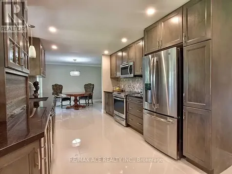 5455 Hoxton Street Pickering ON L1Y 1A3