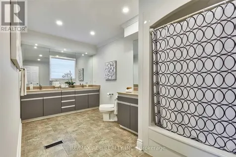 5455 Hoxton Street Pickering ON L1Y 1A3
