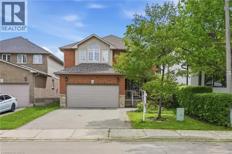 84 Duncairn Crescent Hamilton ON L9C 6G1