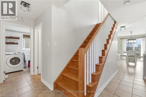 84 Duncairn Crescent Hamilton ON L9C 6G1
