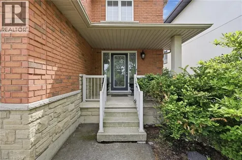 84 Duncairn Crescent Hamilton ON L9C 6G1