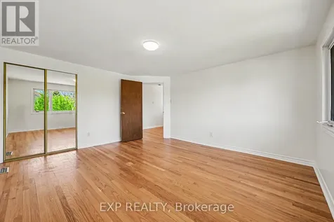 1214 Clyde Avenue Ottawa ON K2C 1Y4