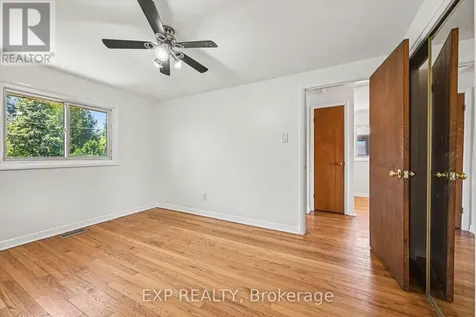 1214 Clyde Avenue Ottawa ON K2C 1Y4