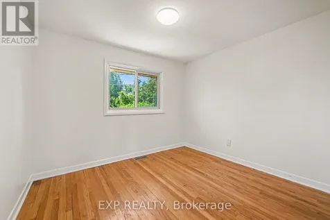 1214 Clyde Avenue Ottawa ON K2C 1Y4