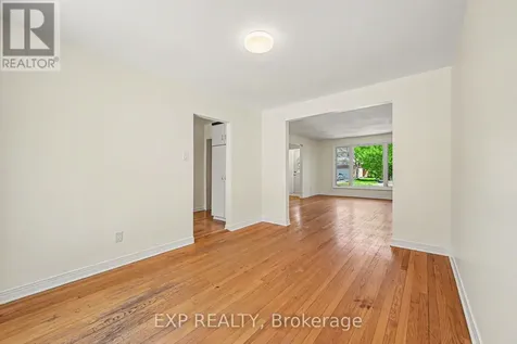 1214 Clyde Avenue Ottawa ON K2C 1Y4