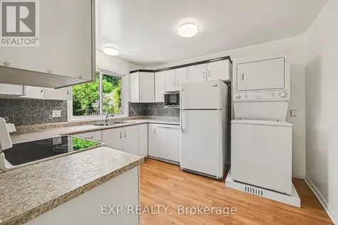 1214 Clyde Avenue Ottawa ON K2C 1Y4
