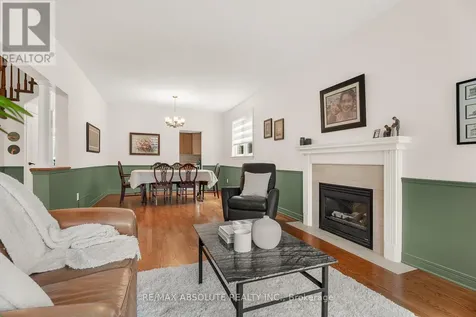98 Yoho Drive Ottawa ON K2M 2V3