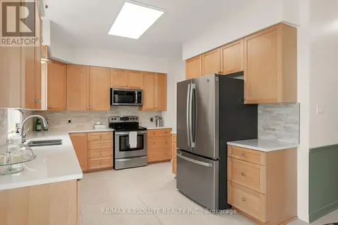 98 Yoho Drive Ottawa ON K2M 2V3