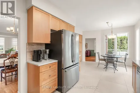 98 Yoho Drive Ottawa ON K2M 2V3