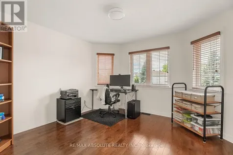98 Yoho Drive Ottawa ON K2M 2V3